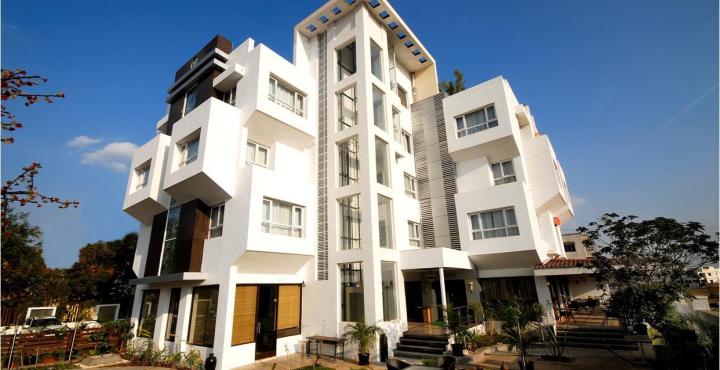Lily Sarovar Portico